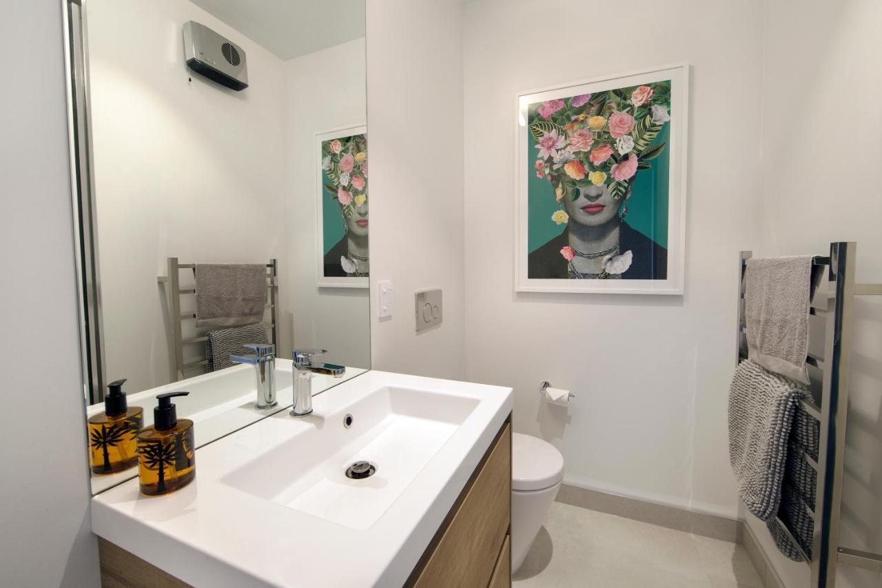 Funk In The City - Luxury Laneway Apartment With Single Garage Christchurch Esterno foto